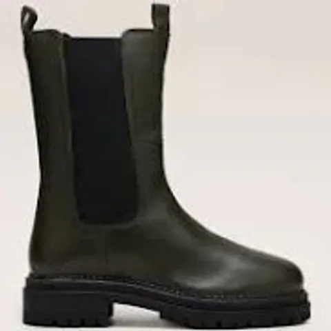 BOXED PAIR OF MODA IN PELLE GIALA MID CALF CHUNKY CHELSEA ANKLE BOOTS IN KHAKI - SIZE 39