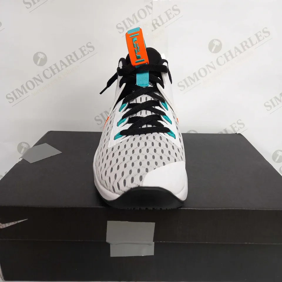NIKE LEBRON WITNESS V IN WHITE - UK 7 