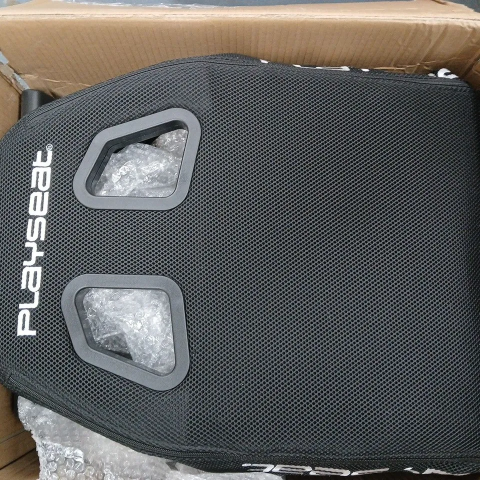 BOXED PLAYSEAT EVOLUTION PRO RACING SEAT 