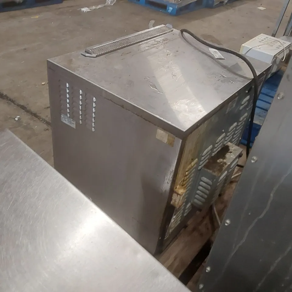 MERRYCHEF EIKON E5 COMBINATION MICROWAVE OVEN