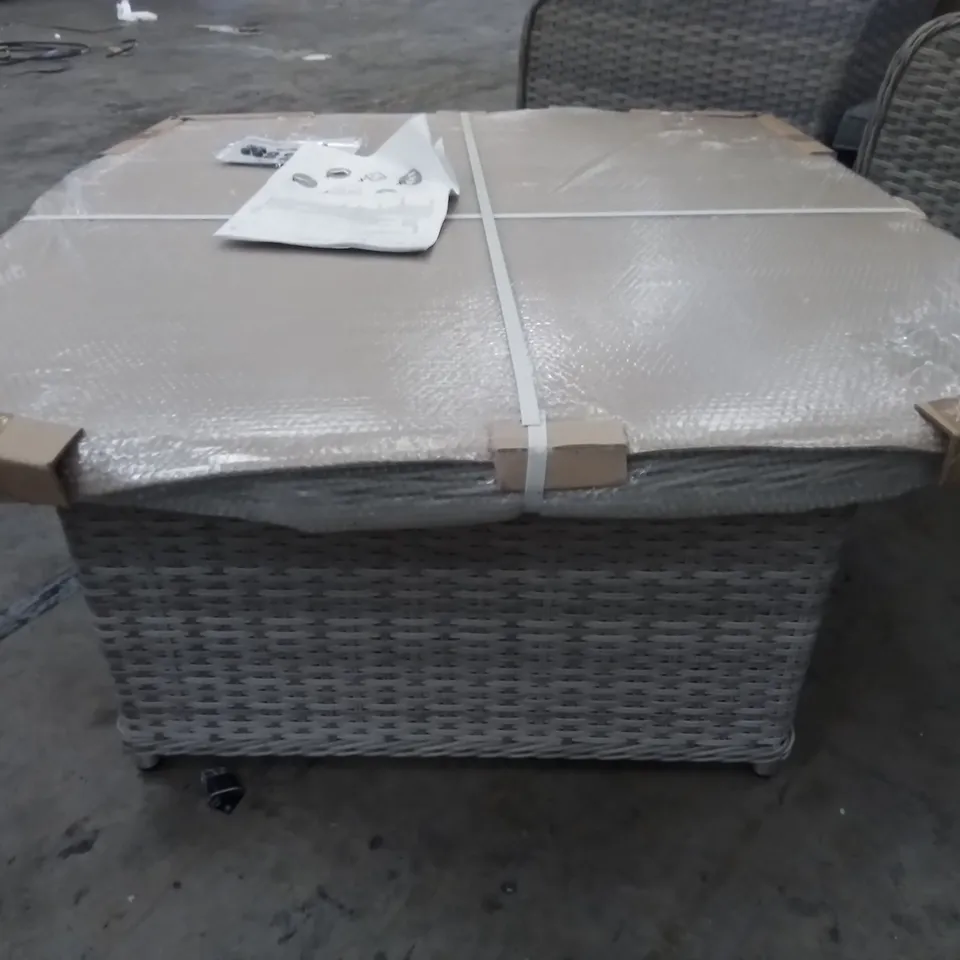 GOODHOME WICKER AND WOVEN RAISABLE GARDEN COFFEE TABLE WITH GLASS TOP (TABLE ONLY)