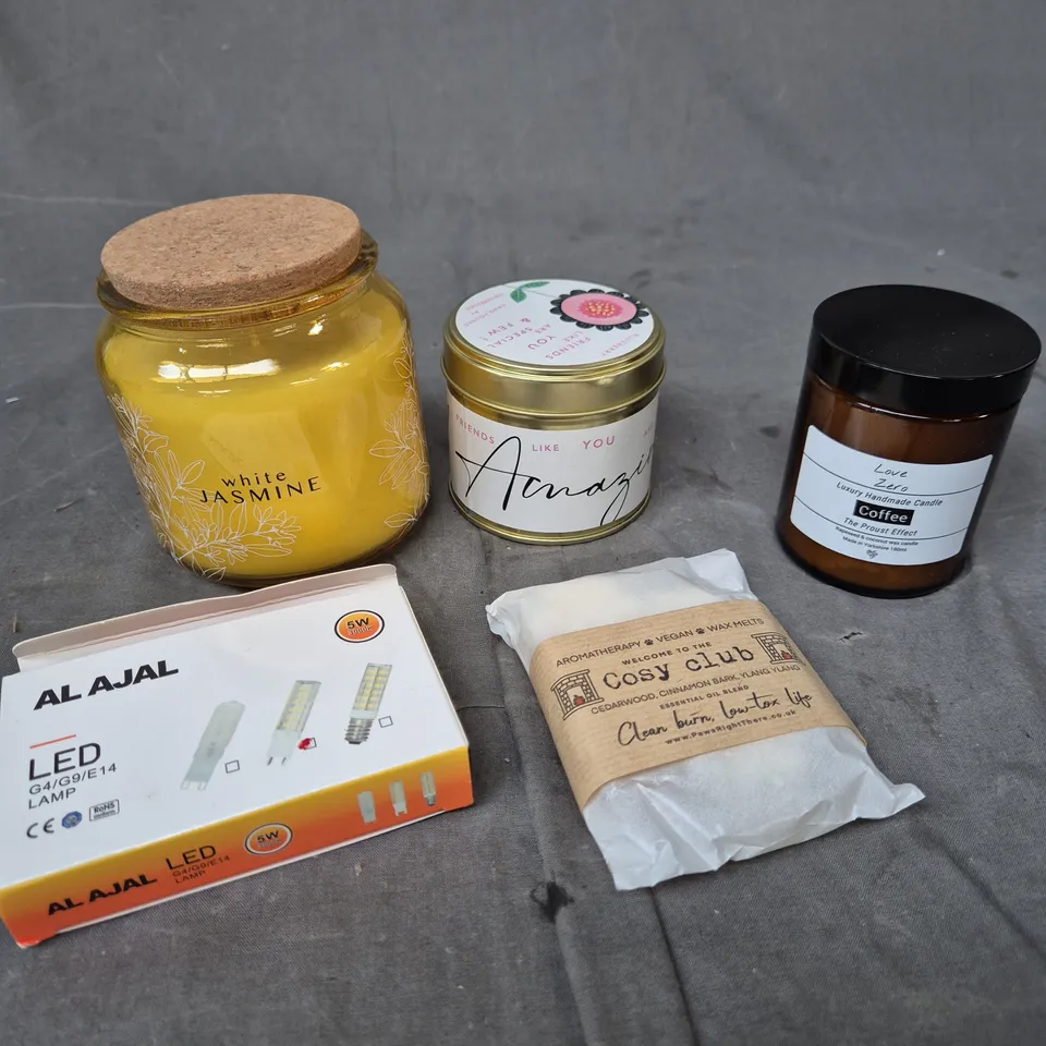 APPROXIMATELY 15 ASSORTED HOUSEHOLD ITEMS TO INCLUDE SCENTED CANDLES & LED BULBS
