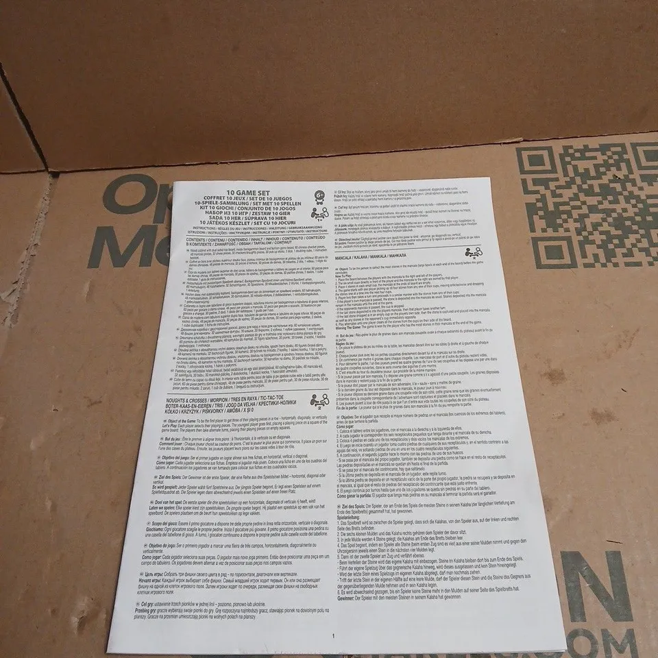 SPIN MASTER BOARD GAME SET WITH PLAYING PIECES, DICE AND ACCESSORIES – 10-GAME SET UNBOXED