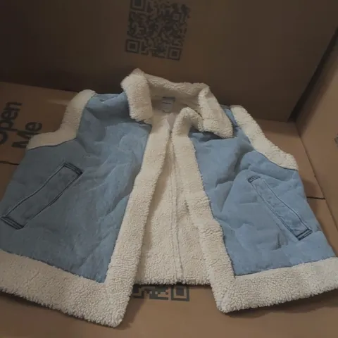 BOX CONTAINING APPROXIMATELY 6x BRAND NEW SIMPLY BE LIGHT WASH DENIM GILETS - SIZE 20