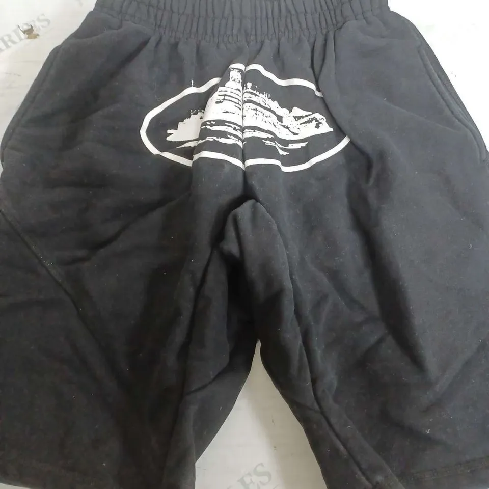 CORTEIZ BLACK SHORTS - SMALL