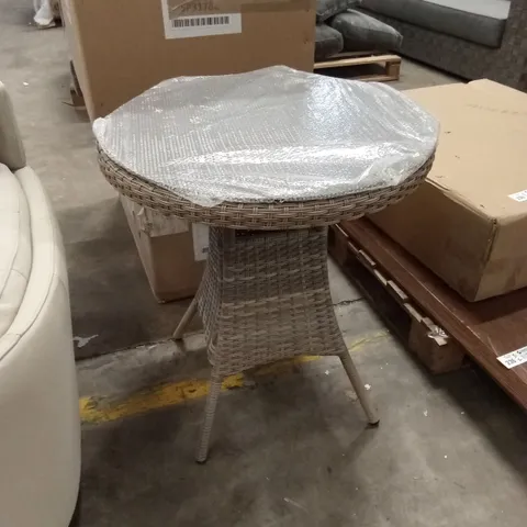 QUALITY DESIGNER OUTDOOR SMALL GARDEN PATIO BISTRO TABLE