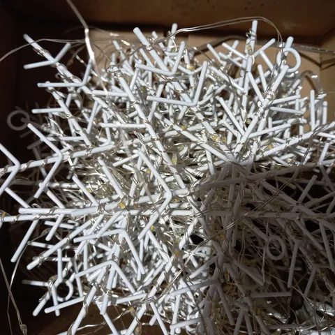 BOXED HOME REFLECTIONS CASCADING TREE LIGHTS - SNOWFLAKE