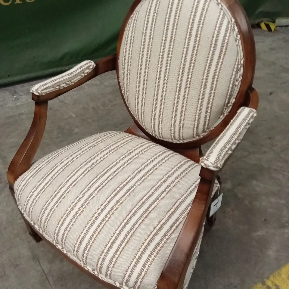QUALITY HIGH-END DESIGNER FABRIC ACCENT CHAIR