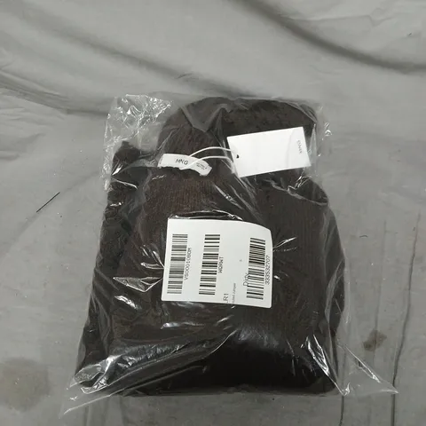 MANGO OVERSIZED JUMPER EU SIZE SMALL. BAGGED