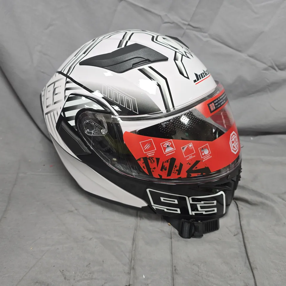 JIEKAI FULL-FACE MOTORCYCLE HELMETS – WHITE/BLACK GEOMETRIC GRAPHICS (DOT) SIZE XXXL