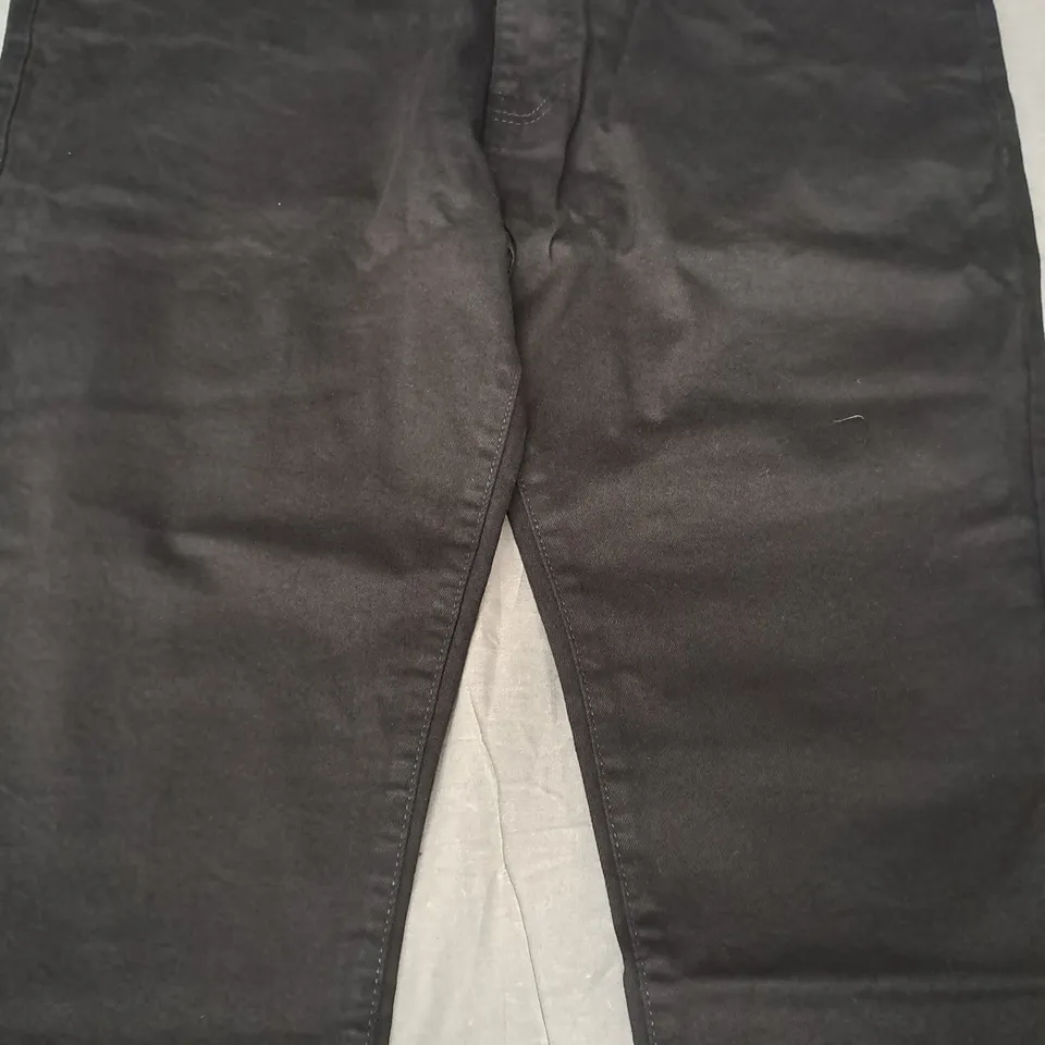 ENZO SUPER STRETCH SKINNY JEANS IN BLACK SIZE 40R