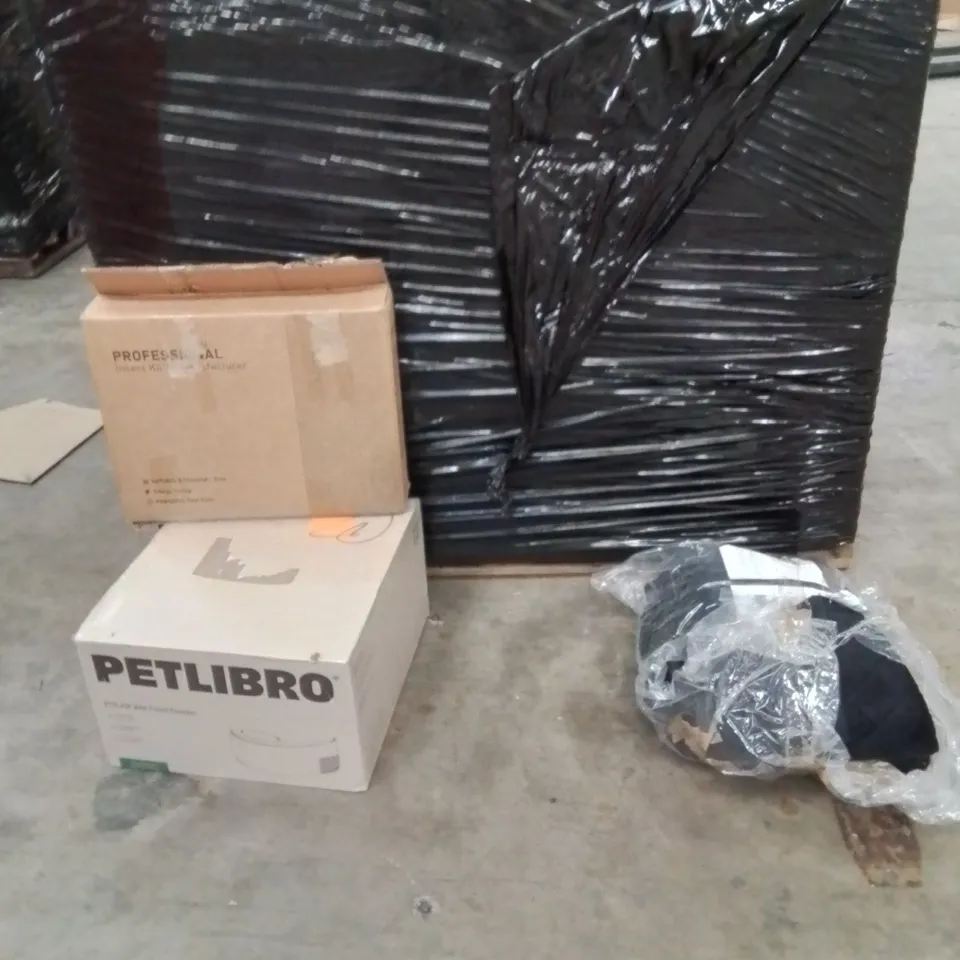 PALLET OF ASSORTED HOUSEHOLD GOODS AND PRODUCTS TO INCLUDE;INSECT KILLER MACHINE,WET FOOD FEEDER,DOG BED