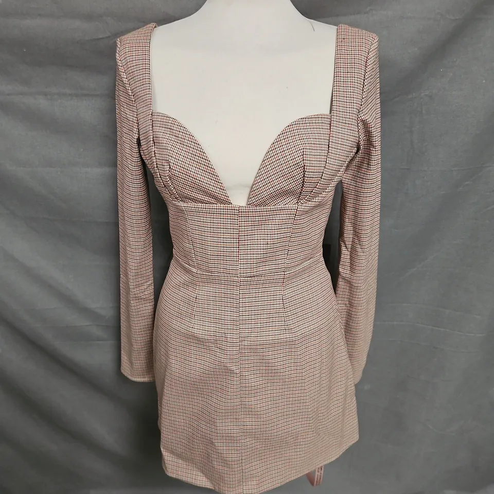 BOXED HOUSE OF CB ANGELIE DRESS IN BROWN CHECK SIZE S/A-C CUP