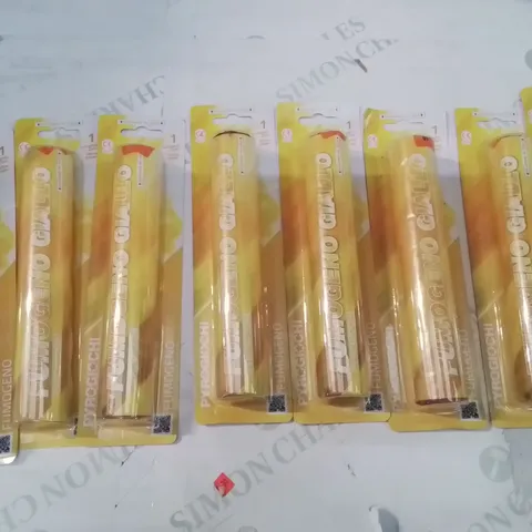 BOX CONTAINING 8 BRAND NEW YELLOW SMOKE FLARES (OVER 18 ONLY) (COLLECTION ONLY)