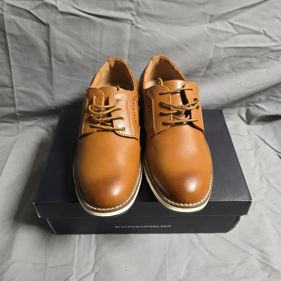 BOXED PAIR OF BRUNO MARC BROWN LEATHER SHOES - UK SIZE 2