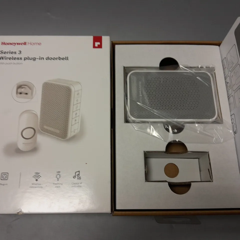 HONEYWELL HOME SERIES 3 WIRELESS PLUG-IN DOORBELL