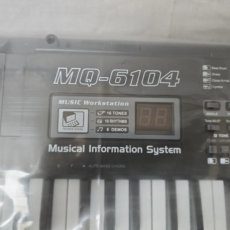 MQ-6104 MUSIC WORKSTATION KEYBOARD – MUSICAL INFORMATION SYSTEM