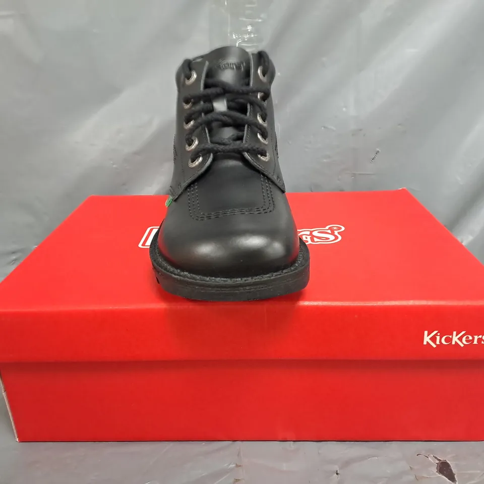 BOXED PAIR OF KICKERS SHOES IN BLACK SIZE UK 8