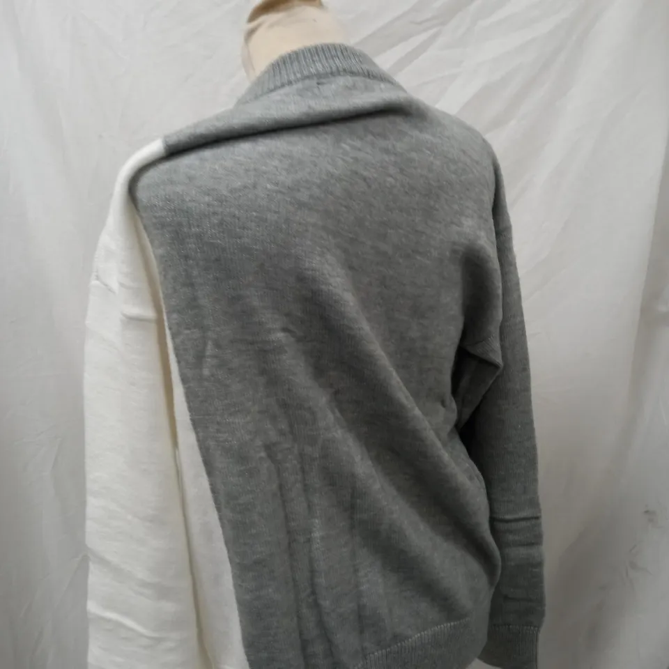 ZAFUL MENS FLUFFY JUMPER GREY & WHITE 