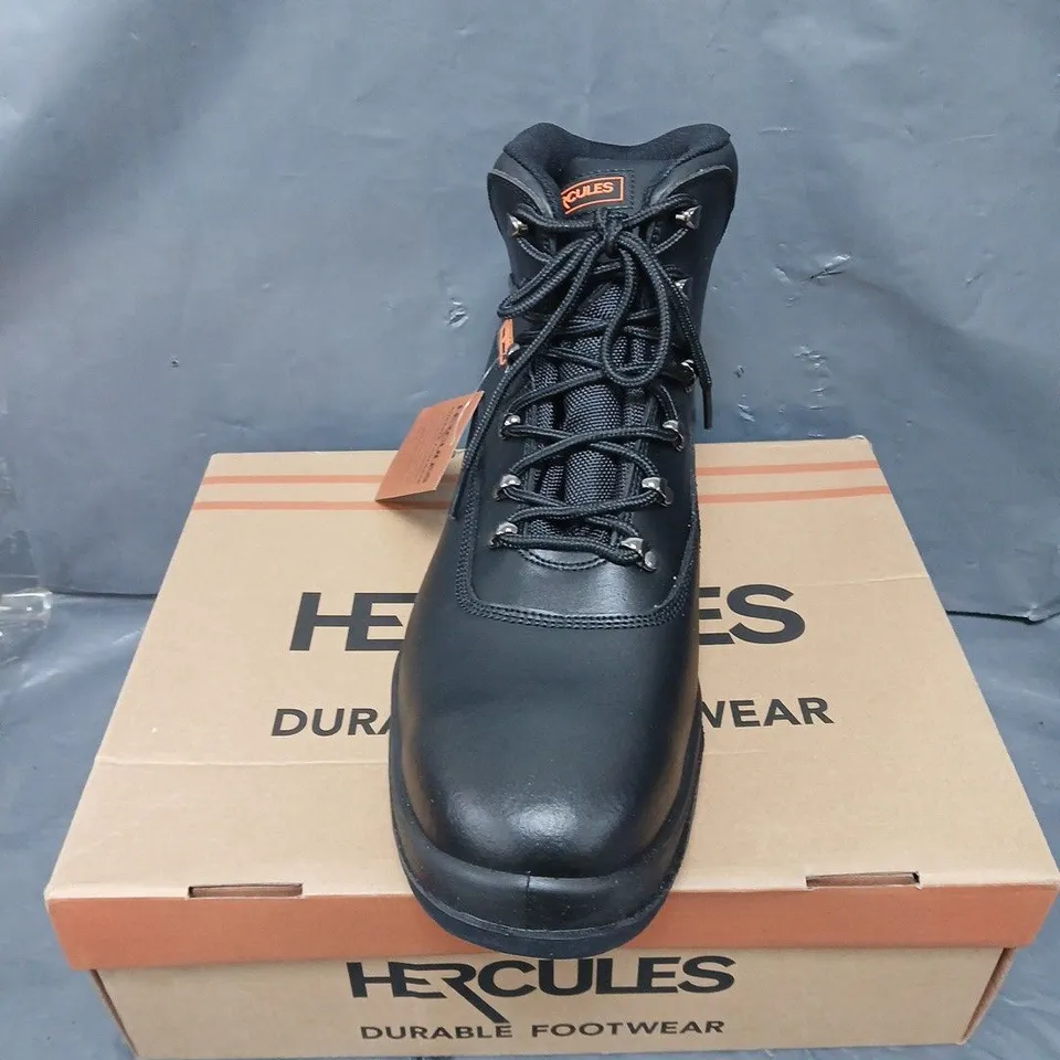 BOXED PAIR OF HERCULES BLACK SAFETY BOOTS - 13