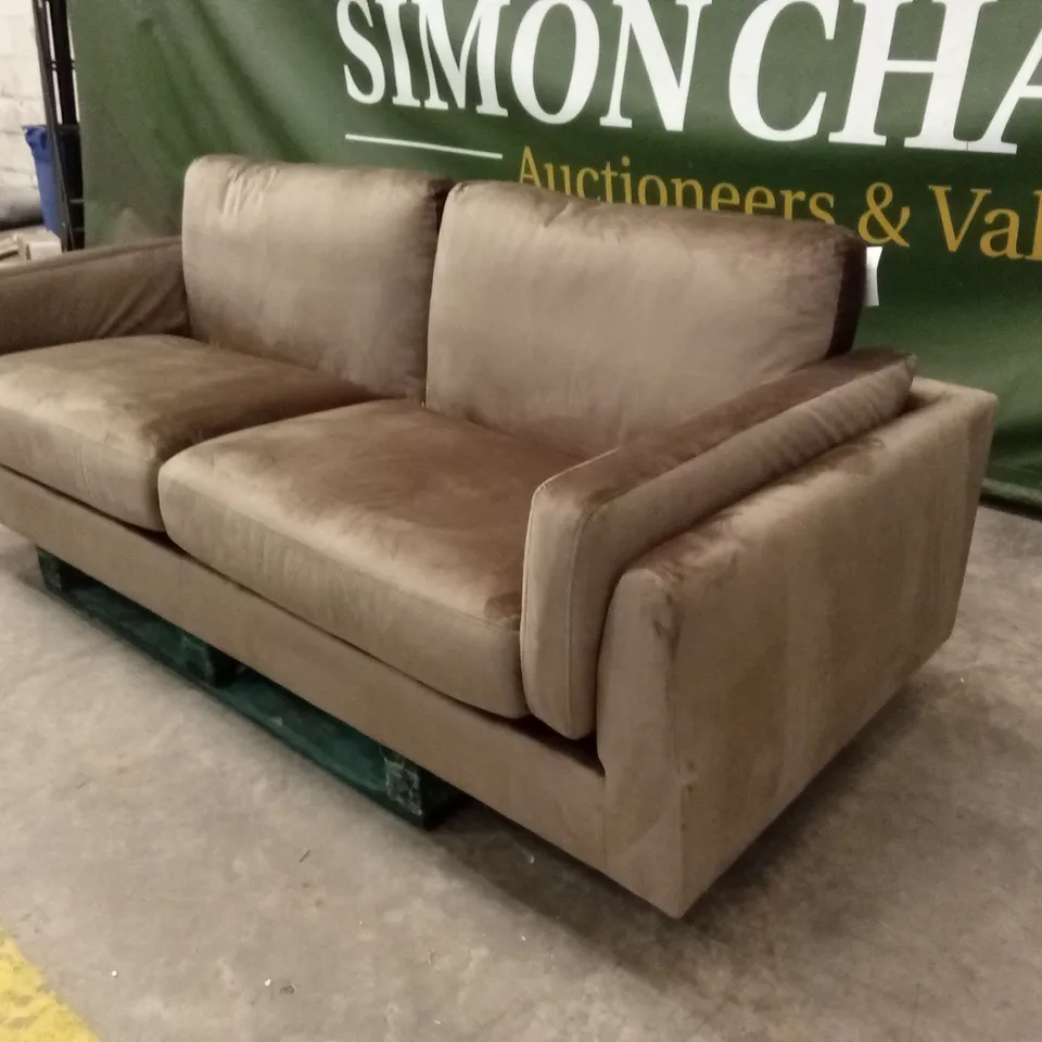 LUCIA 3 SEATER SOFA, HOUSE VELVET