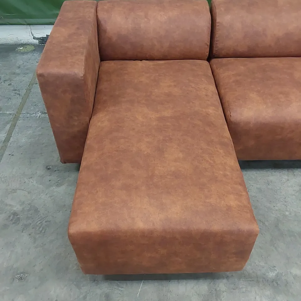 DESIGNER CLARKSON CORNER CHAISE SOFA - CHESNUT