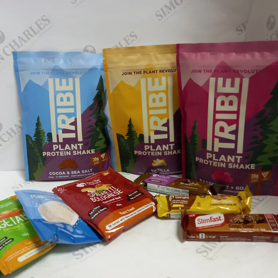 LOT OF APPROXIMATELY 35 PACKS OF PROTEIN SHAKES & MEAL REPLACEMENT BARS AND POWDERS