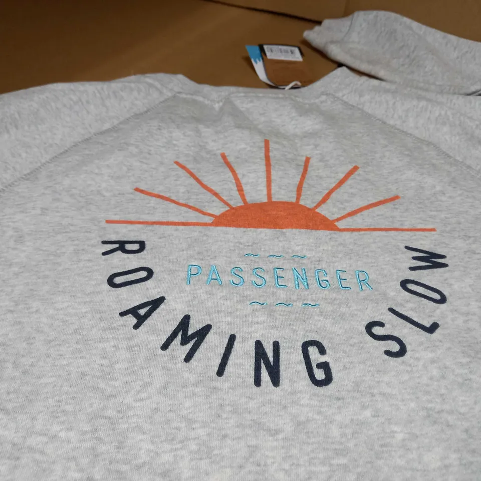 PASSENGER LIGHT GREY MARL/LOGO SWEATER - LARGE
