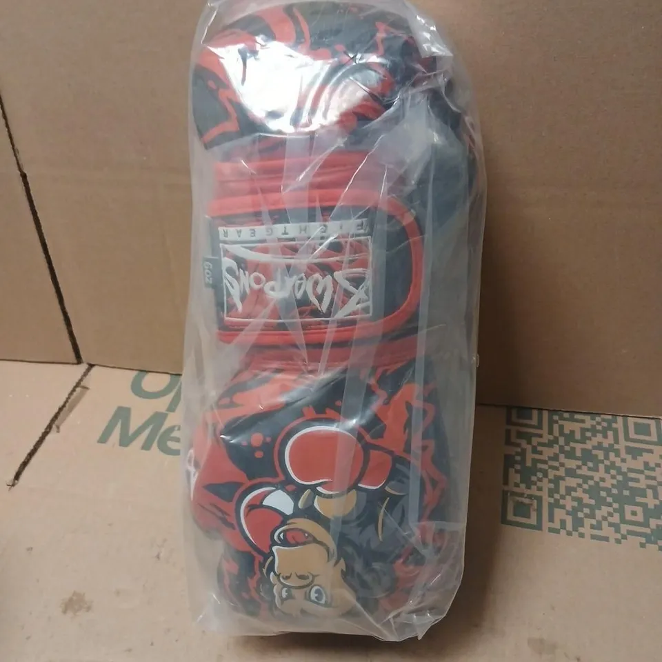 8 WEAPONS KIDS BOXING GLOVES JOE, BLACK-RED, 6 OZ