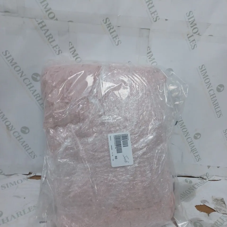 COZEE HOME FAUX FUR HEATED THROW IN PINK