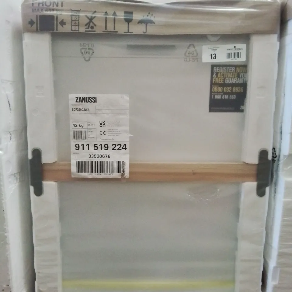 ZANUSSI ZDF22002WA FULLSIZE FREESTANDING DISHWASHER - WHITE RRP £459