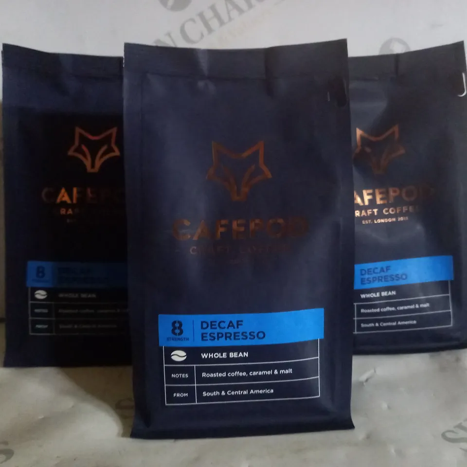 BOX OF APPROX 15 BAGS OF CAFEPOD CRAFT COFFEE 8 STRENGTH DECAF ESPRESSO 