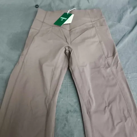 HALARA ULTRASCULPT LEGGINGS – M