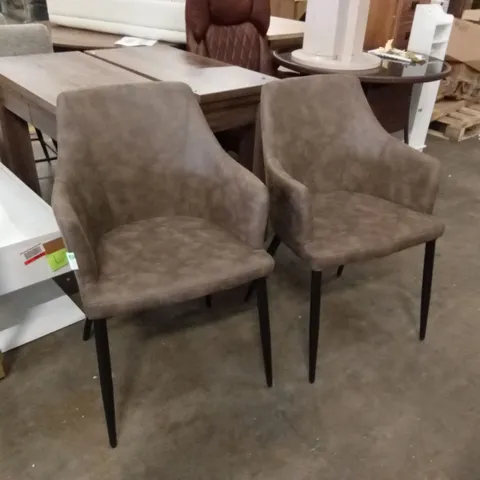 SET OF 2 DESIGNER LEATHER LOOK DINING CHAIRS