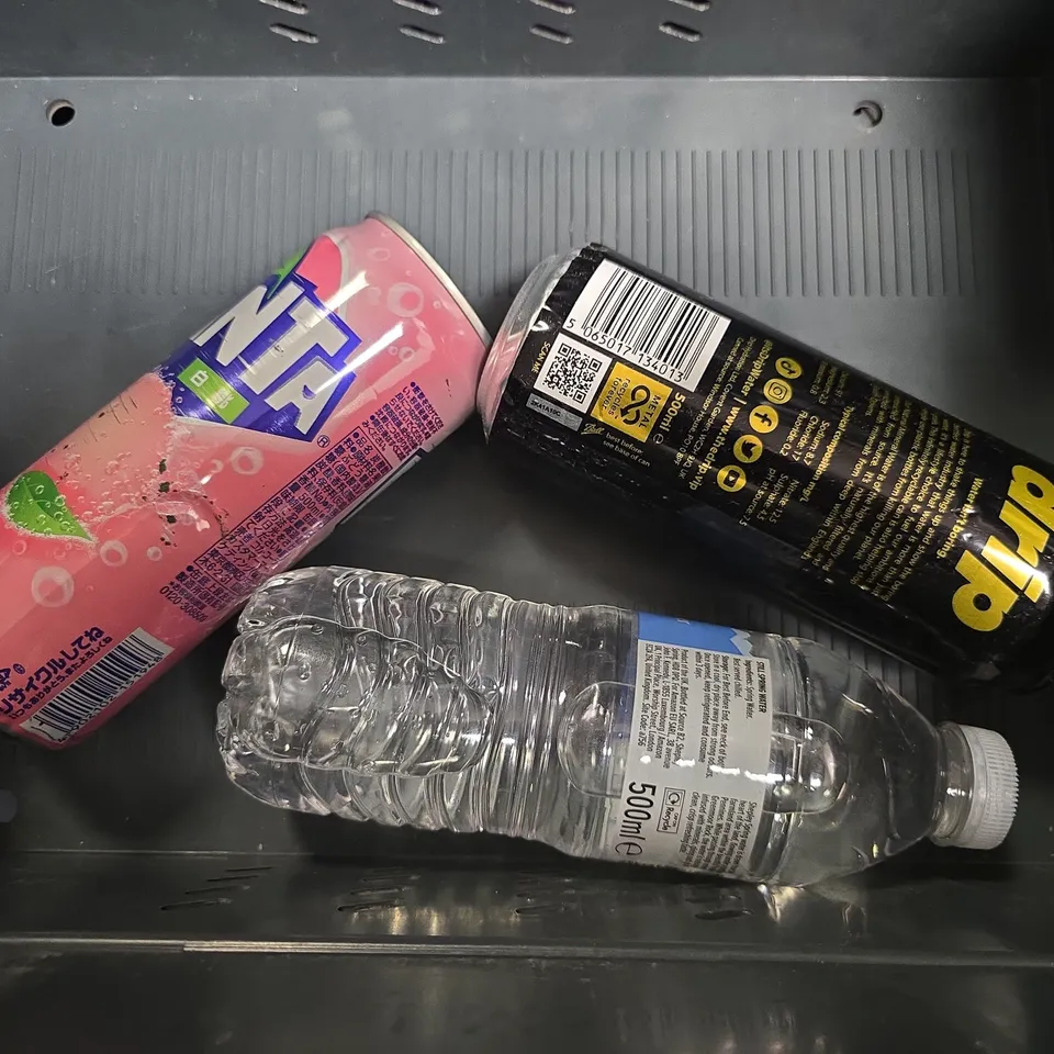 APPROXIMATELY 7 ASSORTED FOOD & DRINK ITEMS TO INCLUDE - PEPSI MAX , ROBINSONS SUMMER FRUITS , INDIAN TONIC WATER ETC