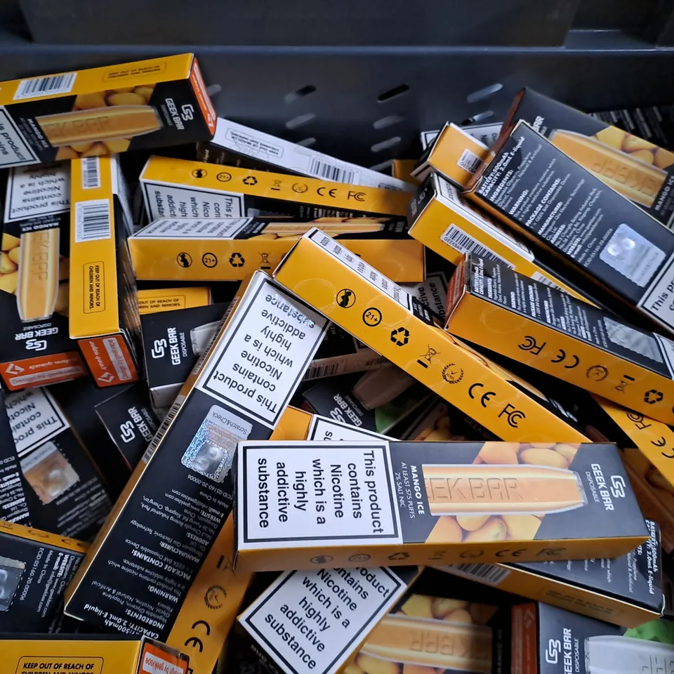 BOX OF APPROXIMATELY 25 GEEK BAR VAPES TO INCLUDE - MENTHOL, MANGO ICE 