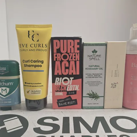 APPROXIMATELY 15 ASSORTED HEALTH & BEAUTY PRODUCTS TO INCLUDE NATURE SPELL , REDKEN AND MITCHUM