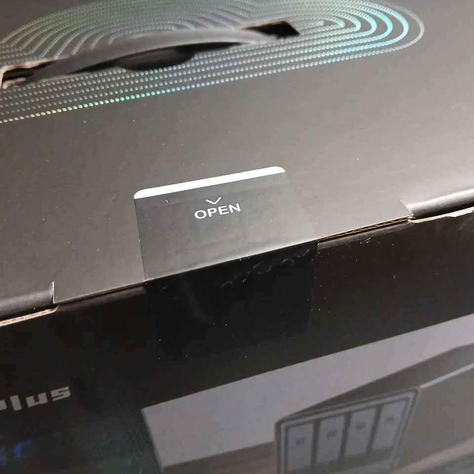 sealed UGREEN NASync 4-Bay Network Attached Storage