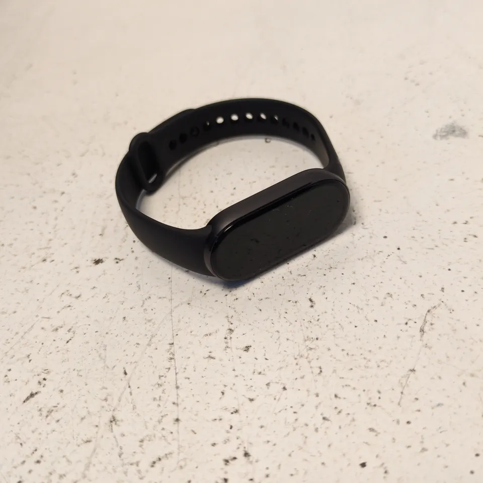 XIAOMI MI BAND FITNESS TRACKER – BLACK SILICONE STRAP