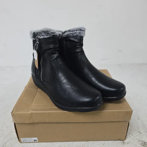 JO & JOE BASIL BLACK FUR-TRIM ANKLE BOOTS, UK 6