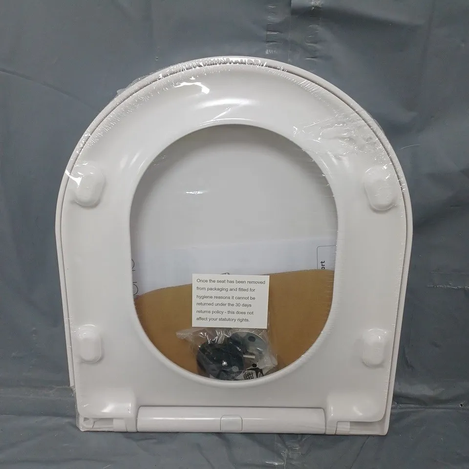 BOXED HOME SQUARE BACK TOILET SEAT 