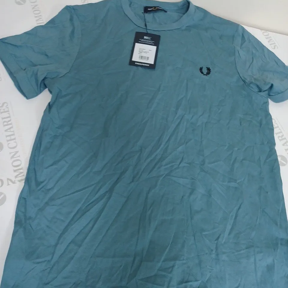 FRED PERRY RINGER T-SHIRT SIZE M