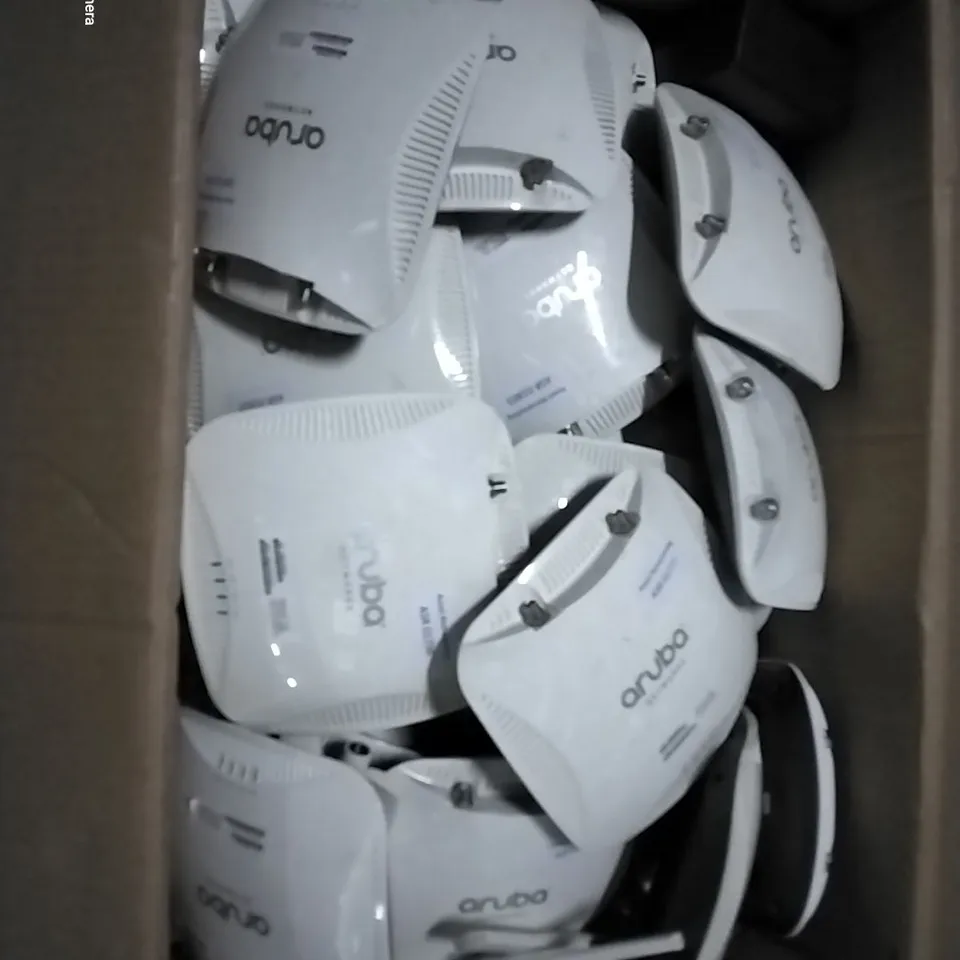 PALLET OF ASSORTED TECH ITEMS TO INCLUDE ARIBA APIN0204, EPSON PROJECTOR, ZEBRA GK420T, TABLET KEYBOARDS AND TOSHIBA BAG