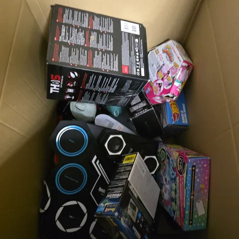 LARGE BOX OF ASSORTED TOYS AND GAMES 