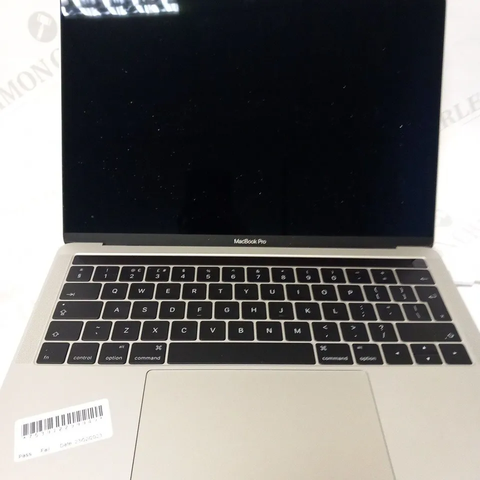 APPLE MACBOOKPRO (A1706 LATE 2016)