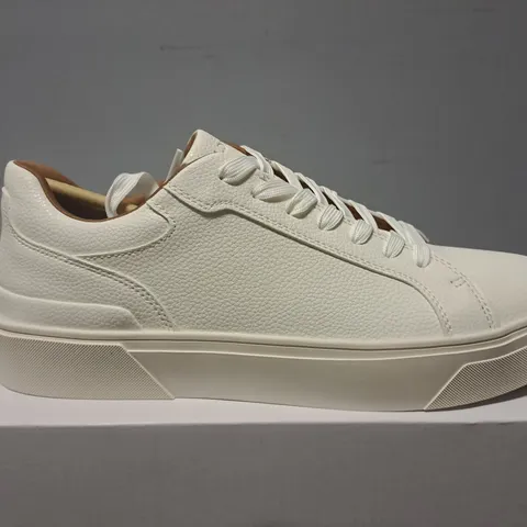 BOXED ALDO WILLIO-100 WHITE TRAINERS - UK 8 