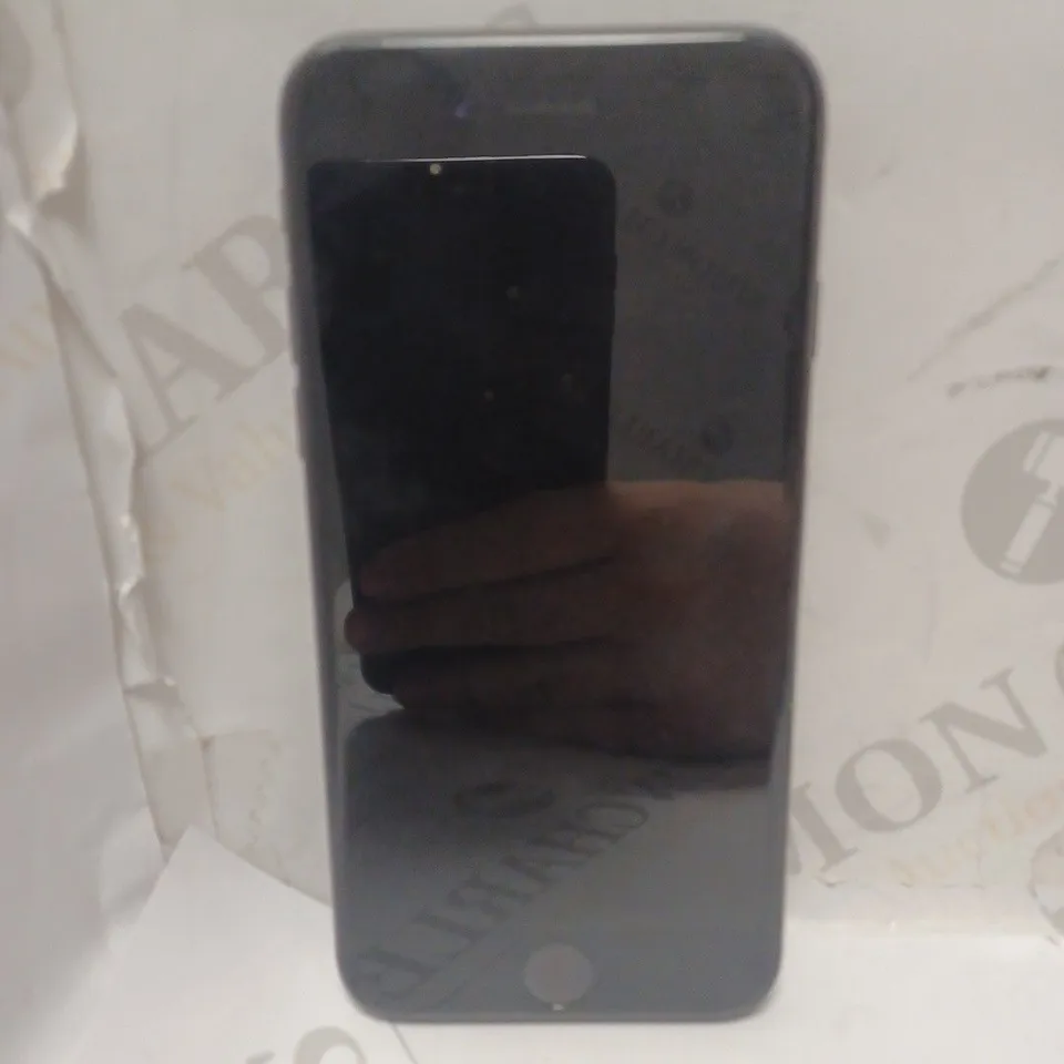 APPLE SMARTPHONE (UNSPECIFIED MODEL NUMBER)