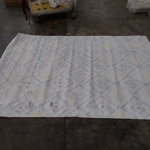 LAMAVOLA LINE RUG - YELLOW/GREY // SIZE: 160 X 230cm