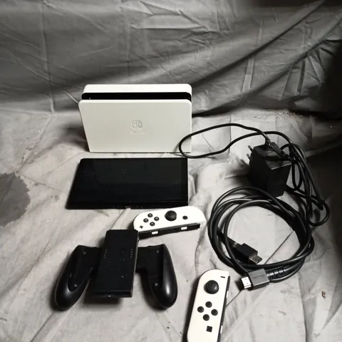 NINTENDO SWITCH CONSOLE WITH DOCK, JOY-CONS & ACCESSORIES