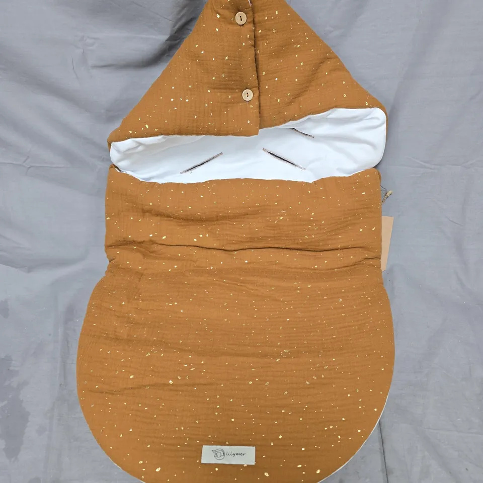 LILYMER MUSLIN FOOTMUFF FOR THE CAR SEAT CINNAMON